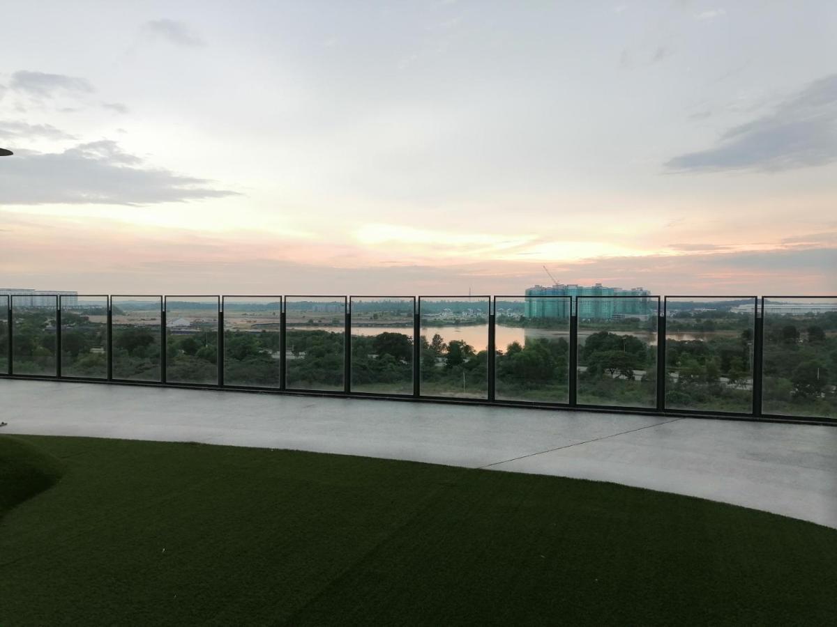 Santai Homestay ไซเบอร์จายา ภายนอก รูปภาพ