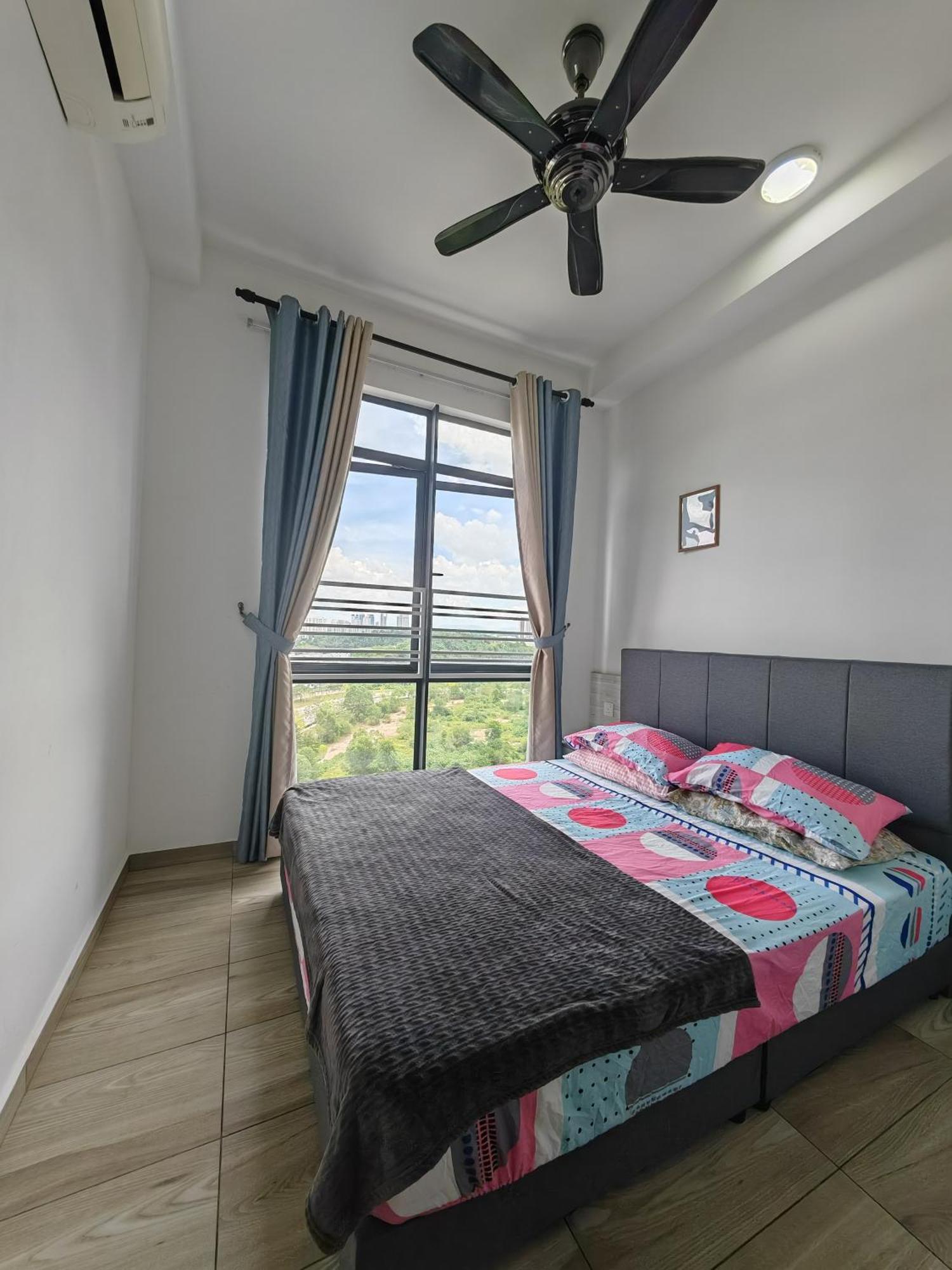 Santai Homestay ไซเบอร์จายา ภายนอก รูปภาพ